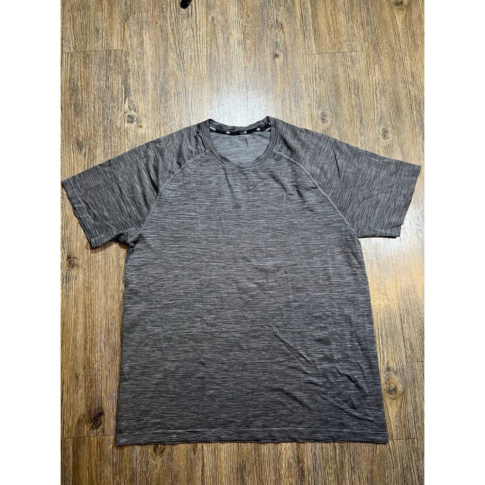 Rhone Reign Tech T-Shirt Mens XL GrayShort Sleeve Workout Athletic Performance